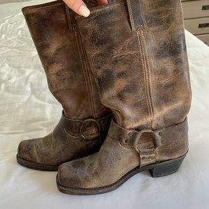 Frye Harness 12R Tan Boots